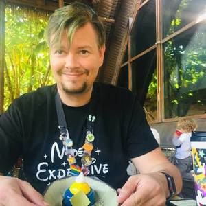 Meet your Posher, Thomas